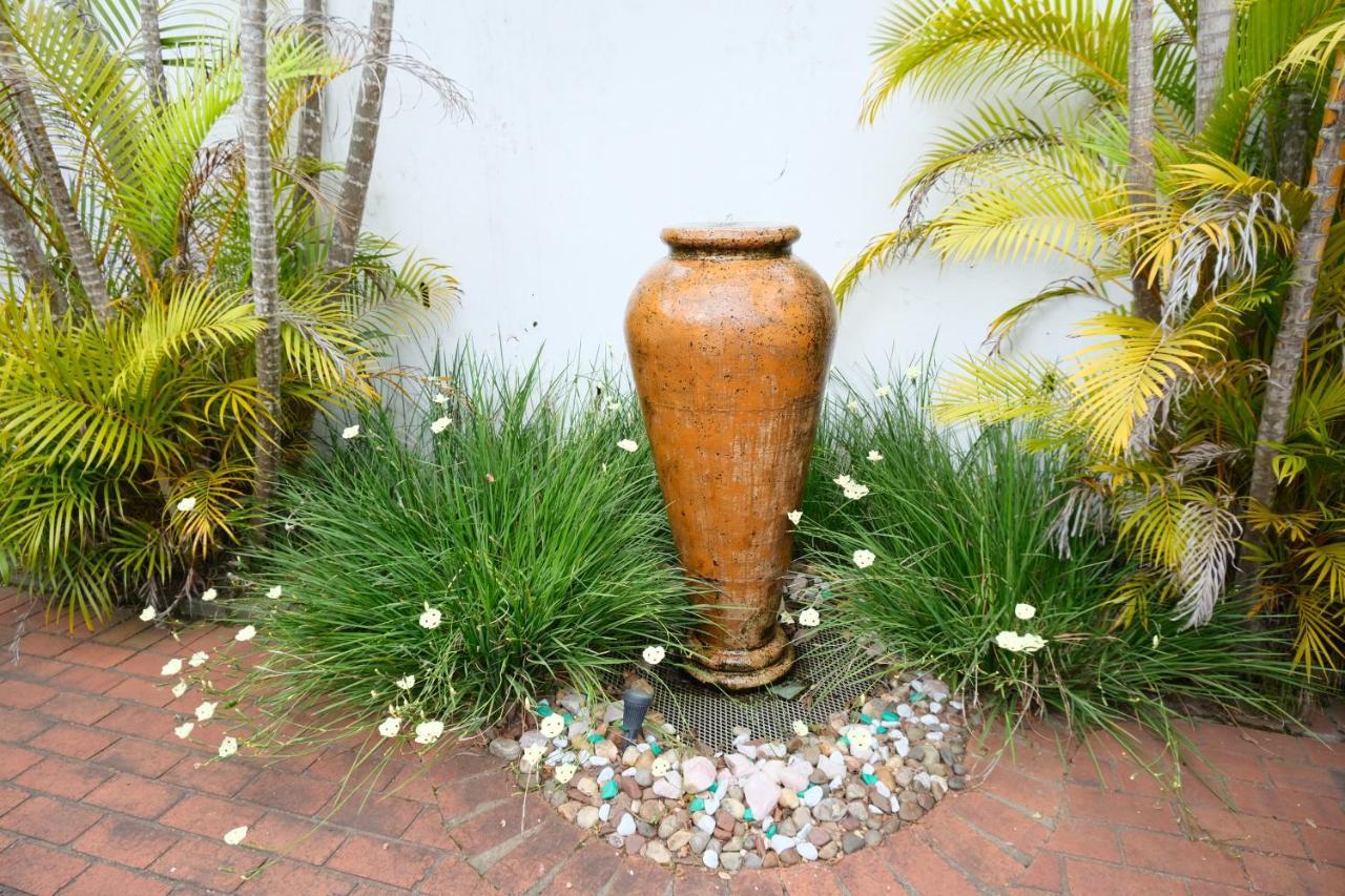 The Whitehouse Bed And Breakfast Durban Ngoại thất bức ảnh